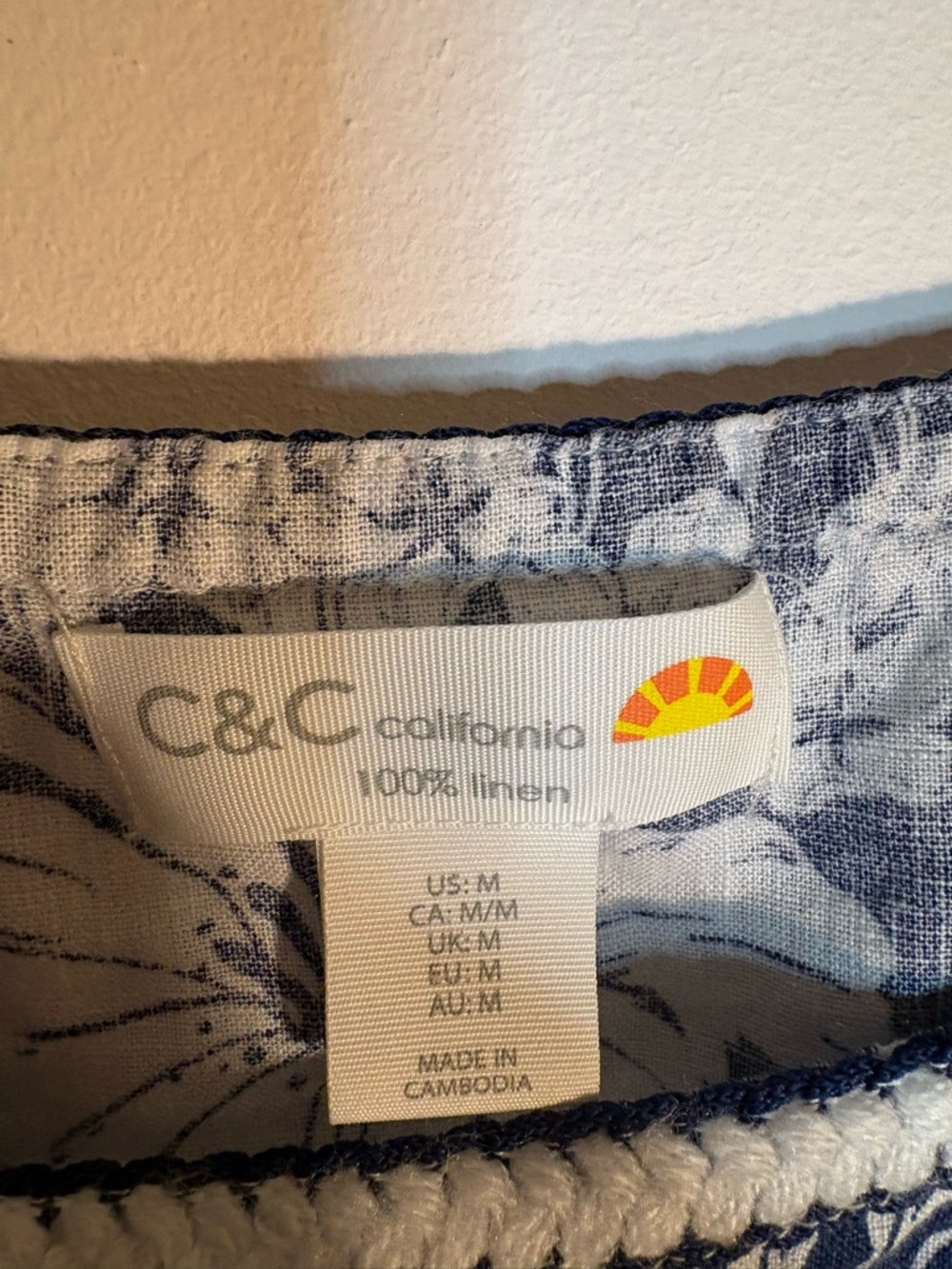 C&C California 100% Linen Floral Off Shoulder Top Blue White Boho Medium - Picture 5 of 6
